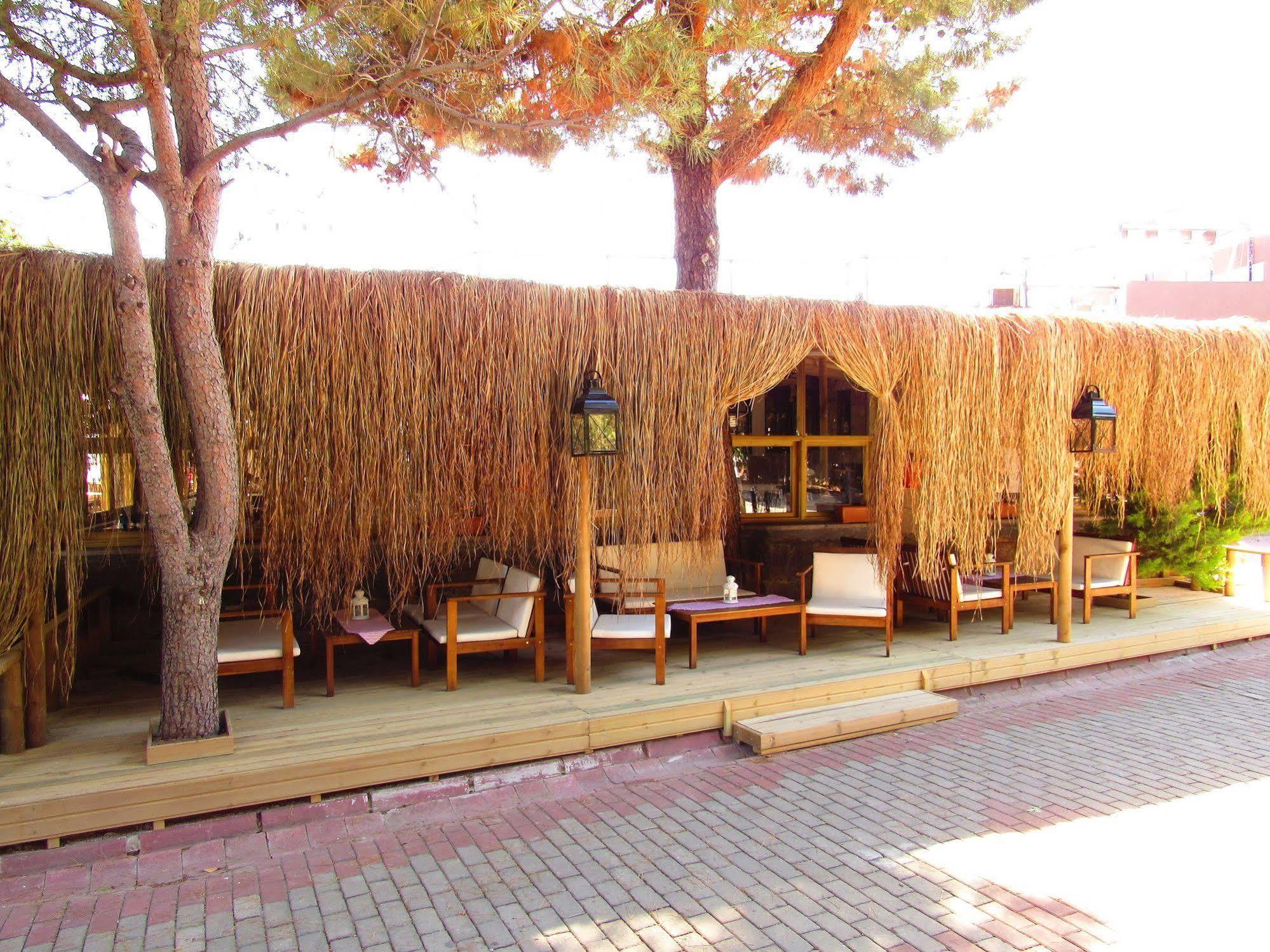 Assos Hunters Hotel (Adults Only) Ngoại thất bức ảnh